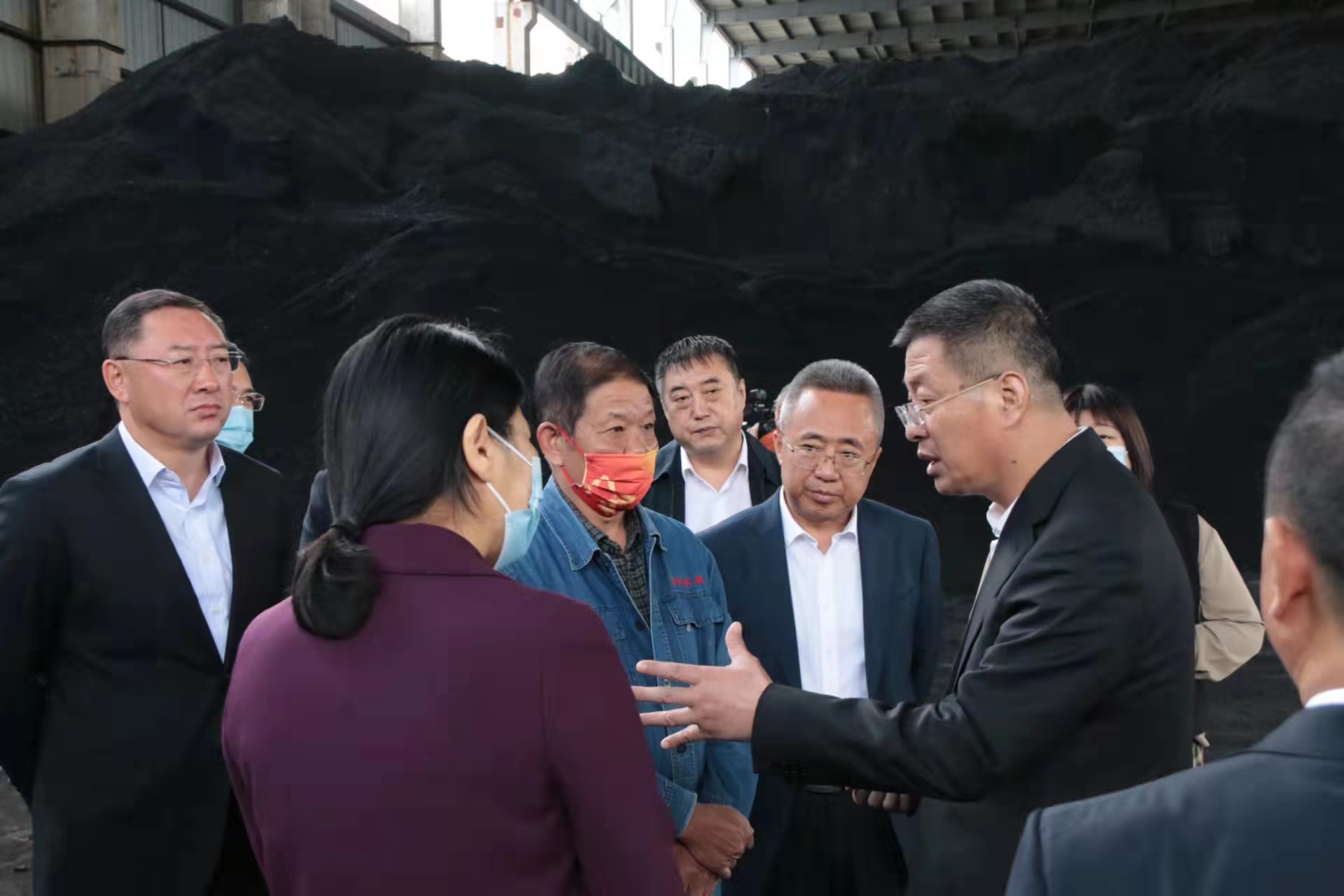 17 王子联市长指导俄罗斯专享会294VIP官方网站供热集团供暖工作 2021.9.30.jpg