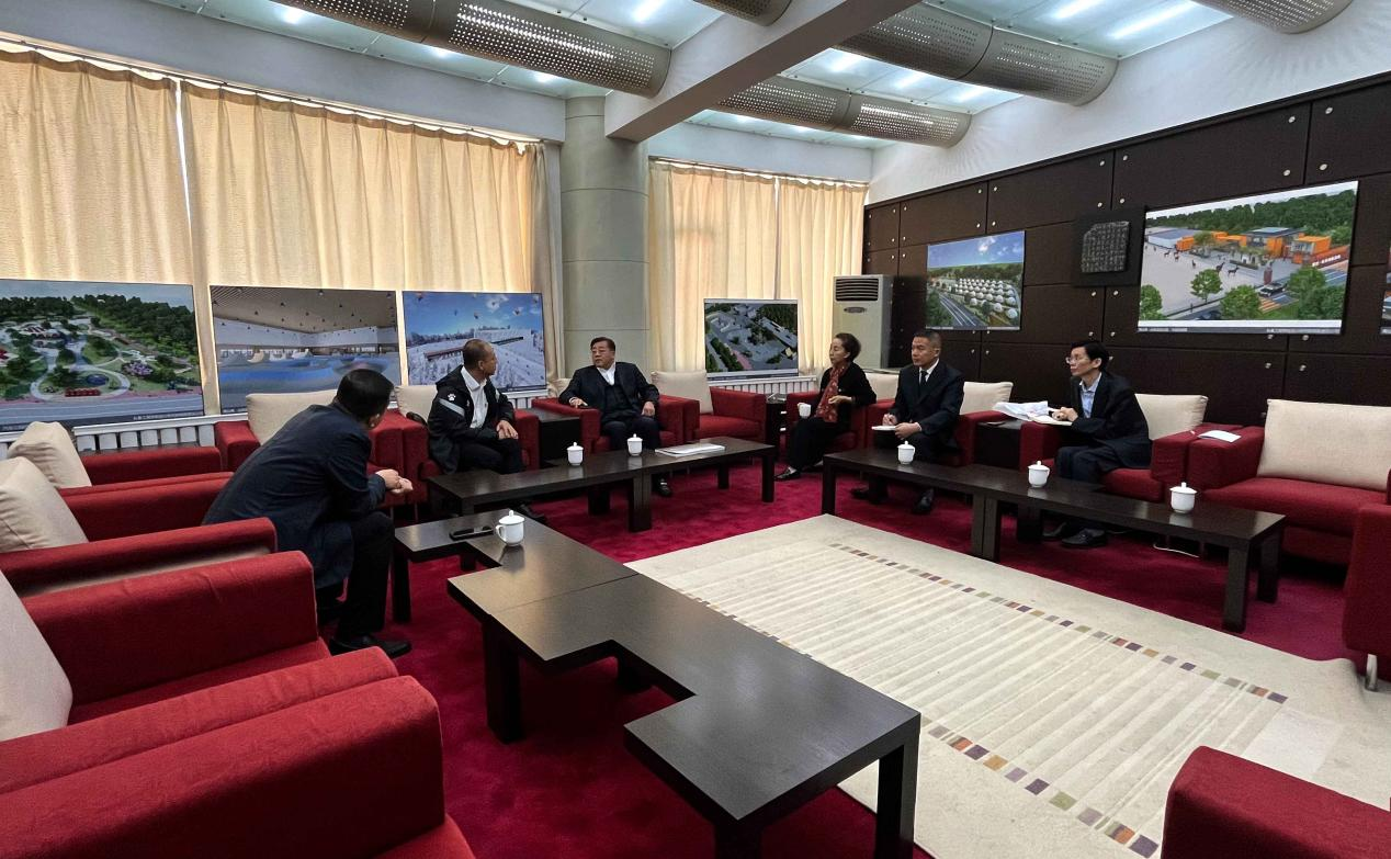16.吉林省体育局训练竞赛处主任及俄罗斯专享会294VIP官方网站集团相关领导出席南山体育项目合作洽谈会(调色调).png 16.吉林省体育局训练竞赛处主任及俄罗斯专享会294VIP官方网站集团相关领导出席南山体育项目合作洽谈会(调色调).png