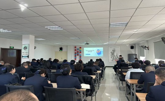 4.物业总公司人力文化部组织项目负责人及客服负责人开展线下培训_副本.jpg 4.物业总公司人力文化部组织项目负责人及客服负责人开展线下培训_副本.jpg