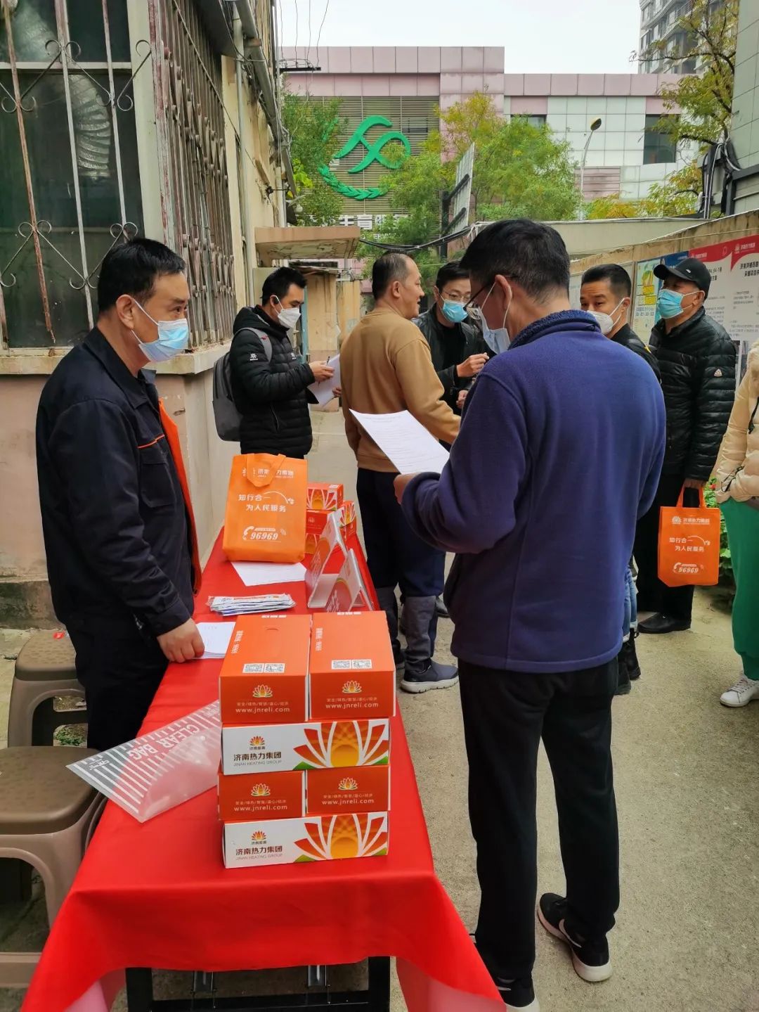 ÒÚÍòÏÈÉúMR¡¤(Öйú)¹Ù·½ÍøÕ¾